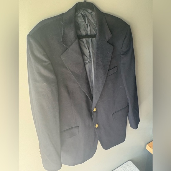 Aquascutum of London, size Large, Classic Black Blazer with Gold Buttons, wool - Picture 4 of 8